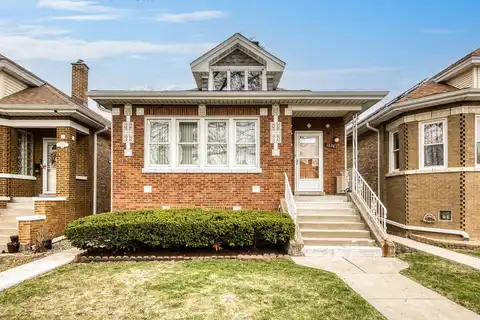 7838 W Oakleaf Avenue, Elmwood Park, IL 60707