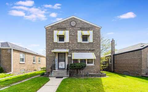 9821 S University Avenue, Chicago, IL 60628