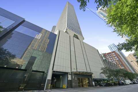 111 E Chestnut Street, Chicago, IL 60611