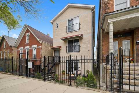 2111 S Fairfield Avenue, Chicago, IL 60608