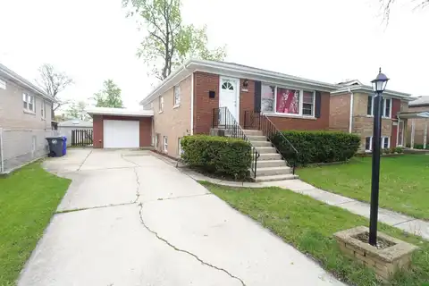 8611 44th Street, Lyons, IL 60534