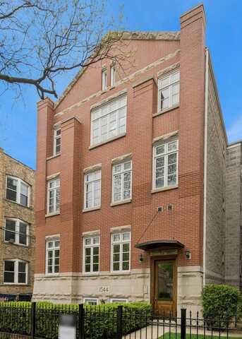 1544 W Addison Street, Chicago, IL 60613