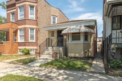 8007 S Houston Avenue, Chicago, IL 60617