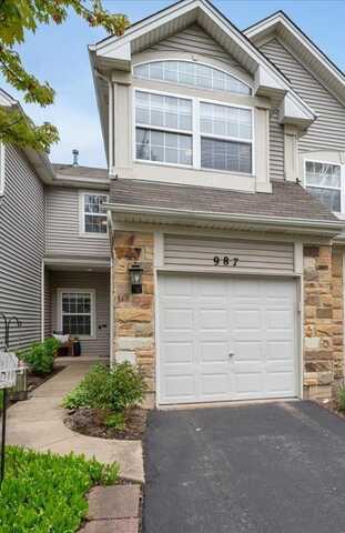 987 Mesa Drive, Lake In The Hills, IL 60156