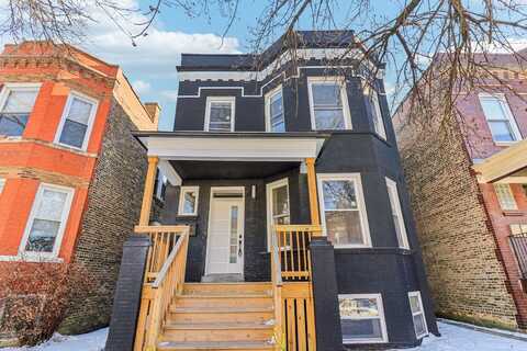 2307 N Avers Avenue, Chicago, IL 60647