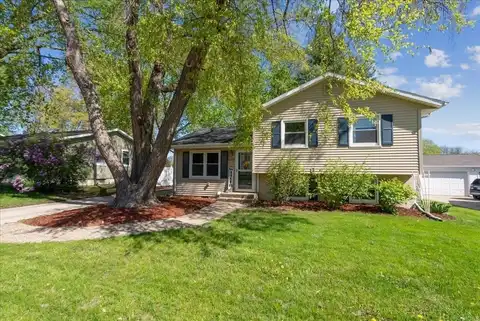 1202 Orchard Drive, Cedar Falls, IA 50613