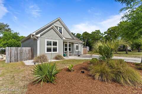 129 NE 7th Street, Oak Island, NC 28465