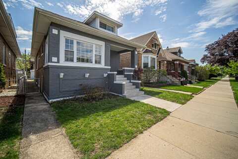 5941 W Warwick Avenue, Chicago, IL 60634