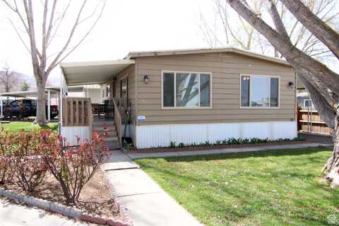 190 E NIMUE, North Salt Lake, UT 84054