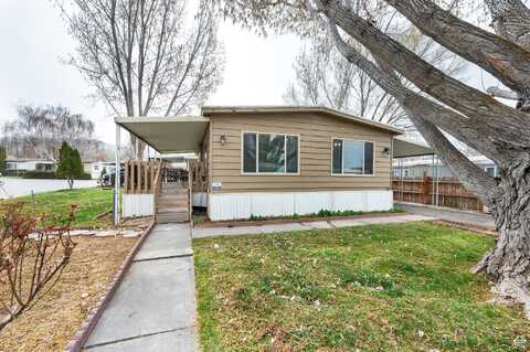 190 E NIMUE, North Salt Lake, UT 84054
