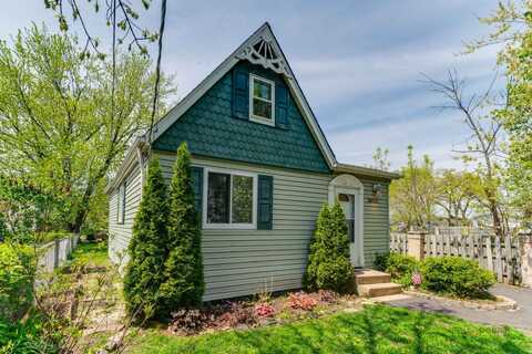 26426 N Willow Avenue, Mundelein, IL 60060