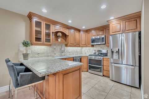 1576 E 6430 S, Salt Lake City, UT 84121