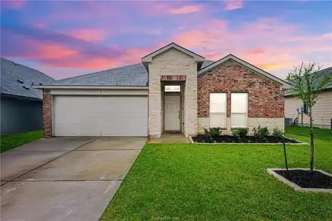 2065 Chief Street, Bryan, TX 77807