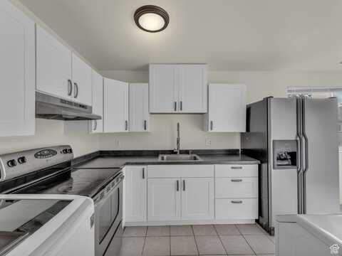 768 N REDWOOD, Salt Lake City, UT 84116