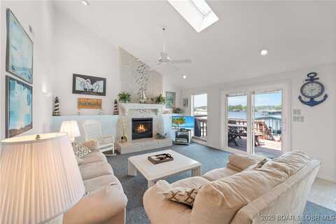 117 Gardenia Circle, Sunrise Beach, MO 65079