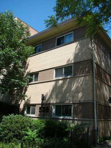 526 W Roscoe Street, Chicago, IL 60657