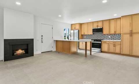 2835 S Fairview Street, Santa Ana, CA 92704