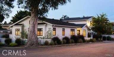2300 Laurel Avenue, Manhattan Beach, CA 90266