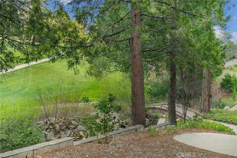 109 S Fairway Drive, Lake Arrowhead, CA 92352