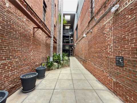 500 Molino Street, Los Angeles, CA 90013
