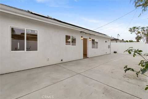 8853 Remick Avenue, Sun Valley, CA 91352