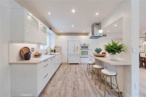 8963 Burton Way, Los Angeles, CA 90048