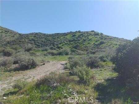 62 Las Lljas Canyon Road, Simi Valley, CA 93063