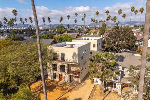 4351 Victoria Park Place, Los Angeles, CA 90019