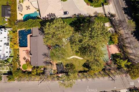 5050 Casa Drive, Tarzana, CA 91356