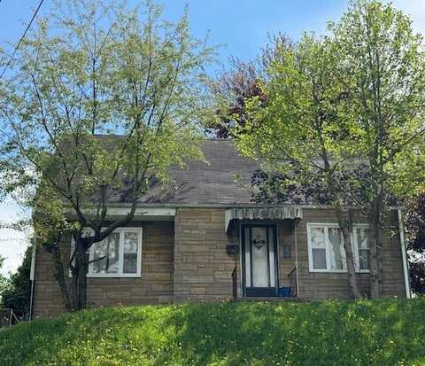 205 Wallula Ave, City of But SW, PA 16001