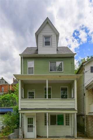 19 Shaw Ave, McKees Rocks, PA 15136