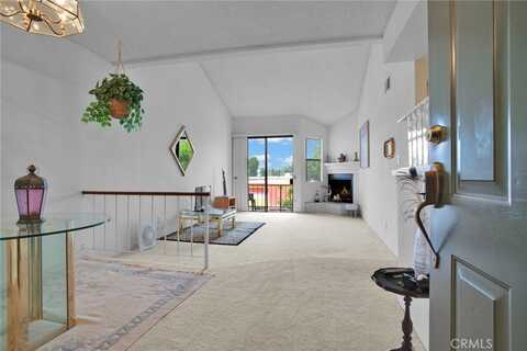 6323 Reseda Boulevard, Tarzana, CA 91335