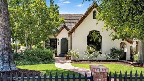 2042 N Ross Street, Santa Ana, CA 92706