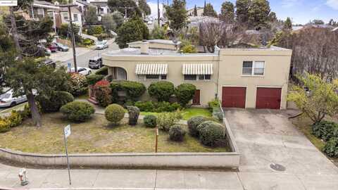 3440 Seminary Ave, Oakland, CA 94605