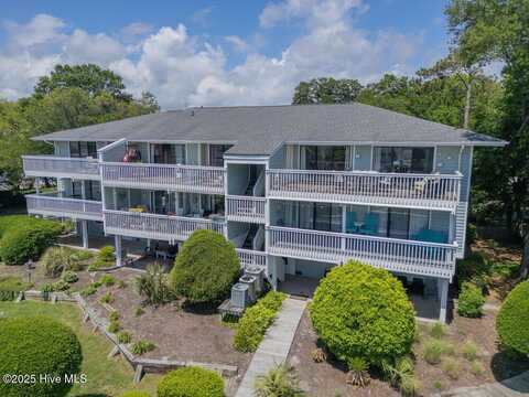 109 Teakwood Drive, Carolina Beach, NC 28428