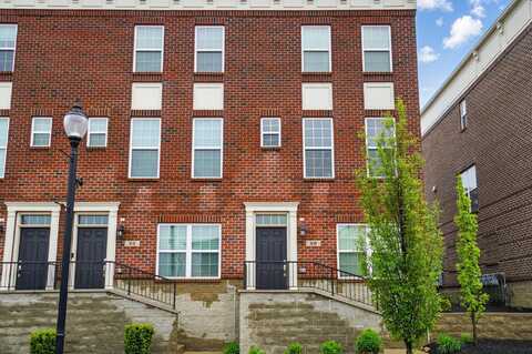 20 N Center Street, Springfield, OH 45502