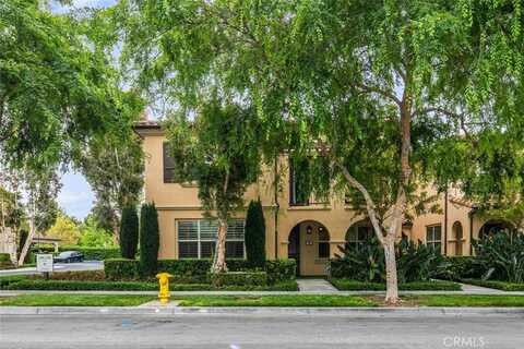 102 Rose Arch, Irvine, CA 92620