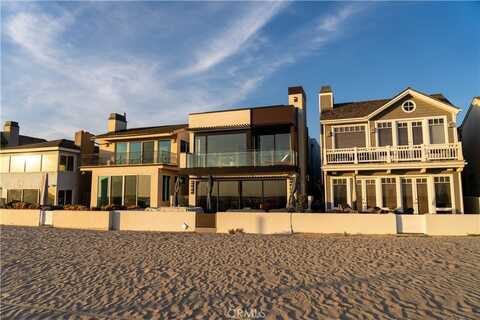 7104 W Oceanfront, Newport Beach, CA 92663