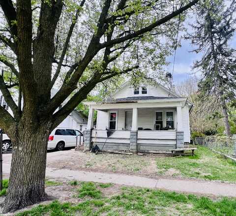 1005 Fletcher Street, Owosso, MI 48867