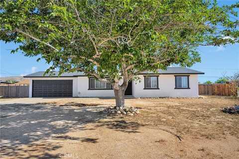 22047 Wren Street, Apple Valley, CA 92308