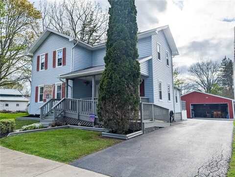 30 Clinton Street, Bergen, NY 14416