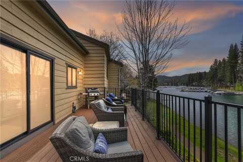 27657 Peninsula Drive, Lake Arrowhead, CA 92352