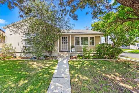 4702 Castana Avenue, Lakewood, CA 90712