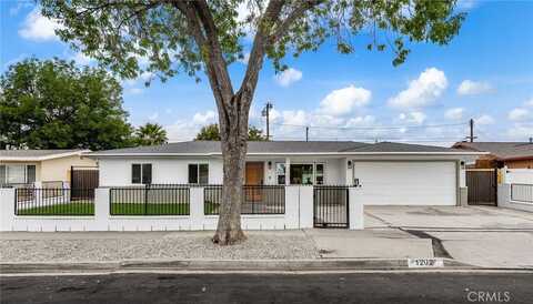 1202 N Gates Street, Santa Ana, CA 92703