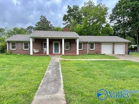 805 7th Street NE, Arab, AL 35016