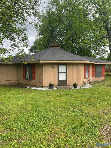 609 Church Street, Town Creek, AL 35672