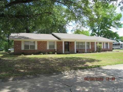 1306 Bellemeade Drive, Conway, AR 72034