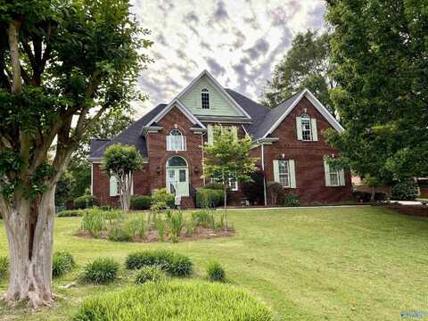 400 Meadow Wood Road, Gadsden, AL 35901