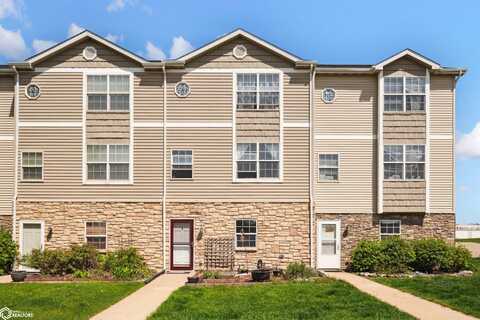 1305 S G Avenue, Nevada, IA 50201