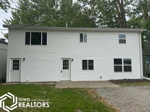 704 E Stewart Street, Centerville, IA 52544